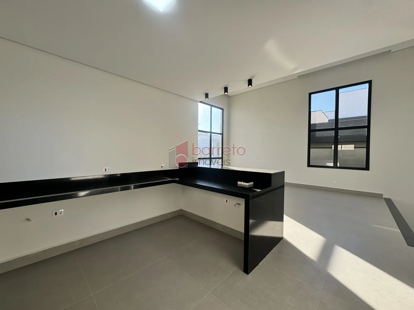 CASA TÉRREA À VENDA – COM 4 QUARTOS – GRAN VILLE SÃO VENÂNCIO – ITUPEVA/SP