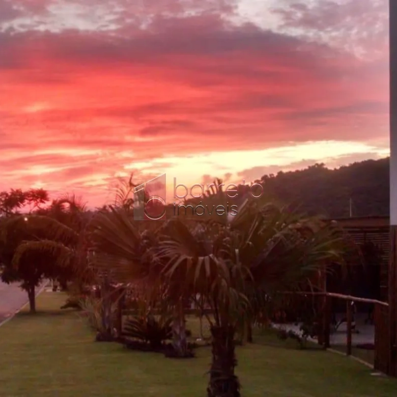 CASA À VENDA NO CONDOMÍNIO PARQUE DOS RESEDÁS – ITUPEVA/SP