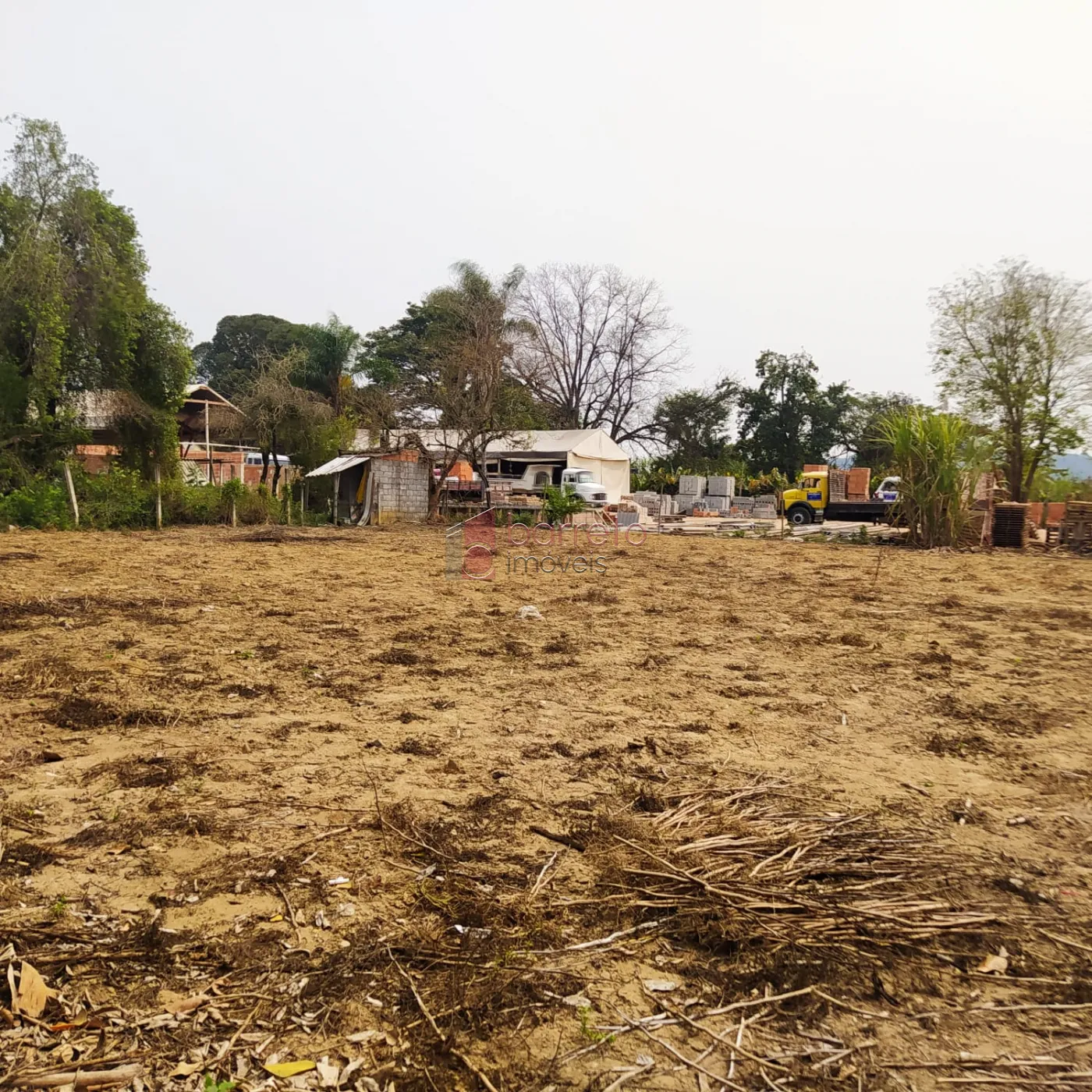 ÁREA PARA VENDA NA AVENIDA BRASIL – ITUPEVA/SP