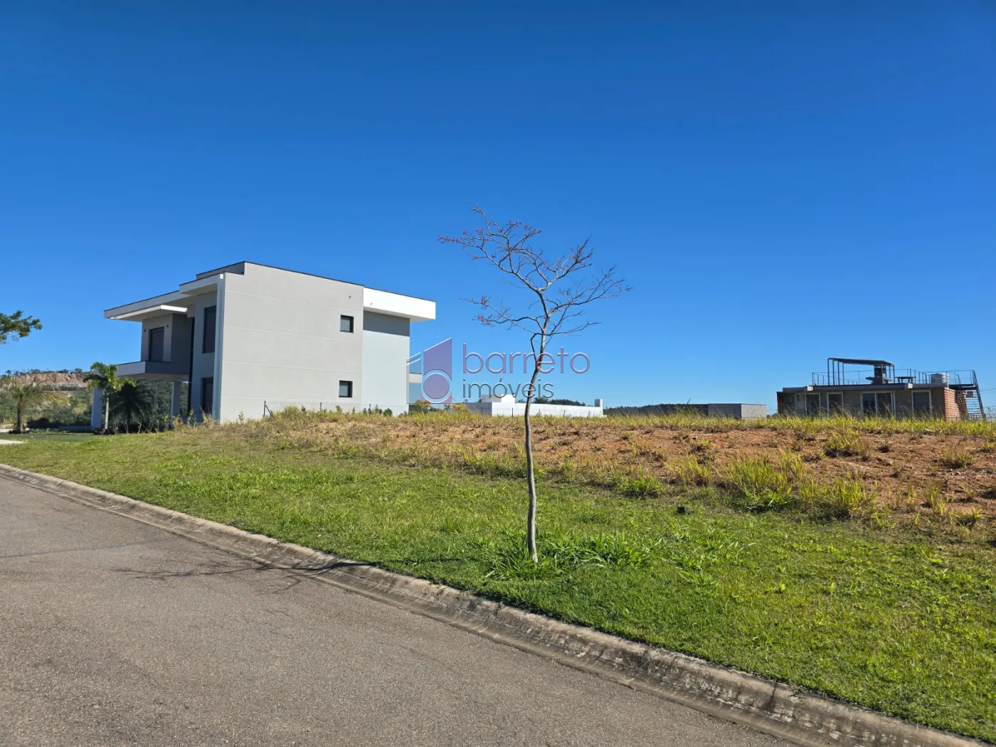 TERRENO À VENDA NO CONDOMÍNIO RESIDENCIAL RESERVA SANTA MÔNICA – ITUPEVA/SP