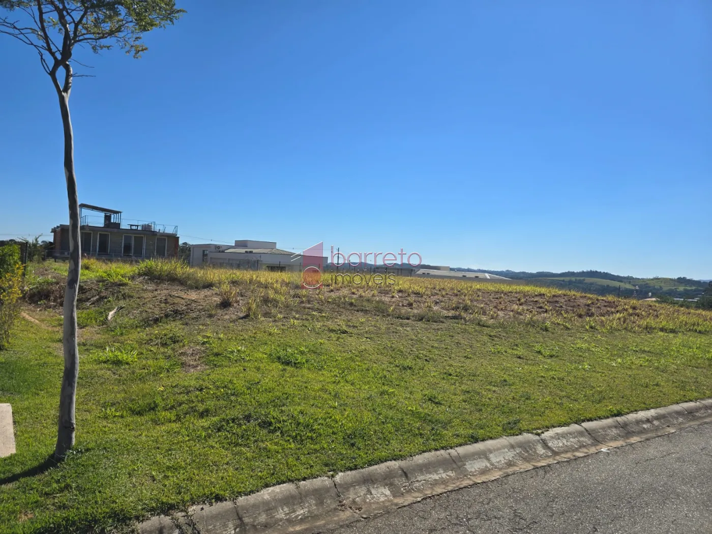 TERRENO À VENDA NO CONDOMÍNIO RESIDENCIAL RESERVA SANTA MÔNICA – ITUPEVA/SP
