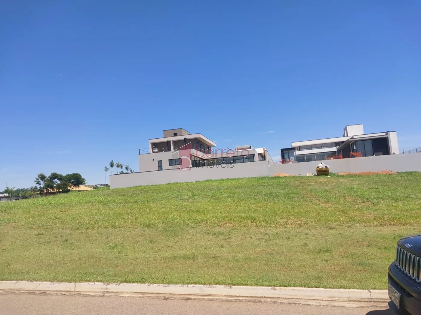 TERRENO PLANO À VENDA NO CONDOMÍNIO FAZENDA SERRA AZUL II – ITUPEVA/SP
