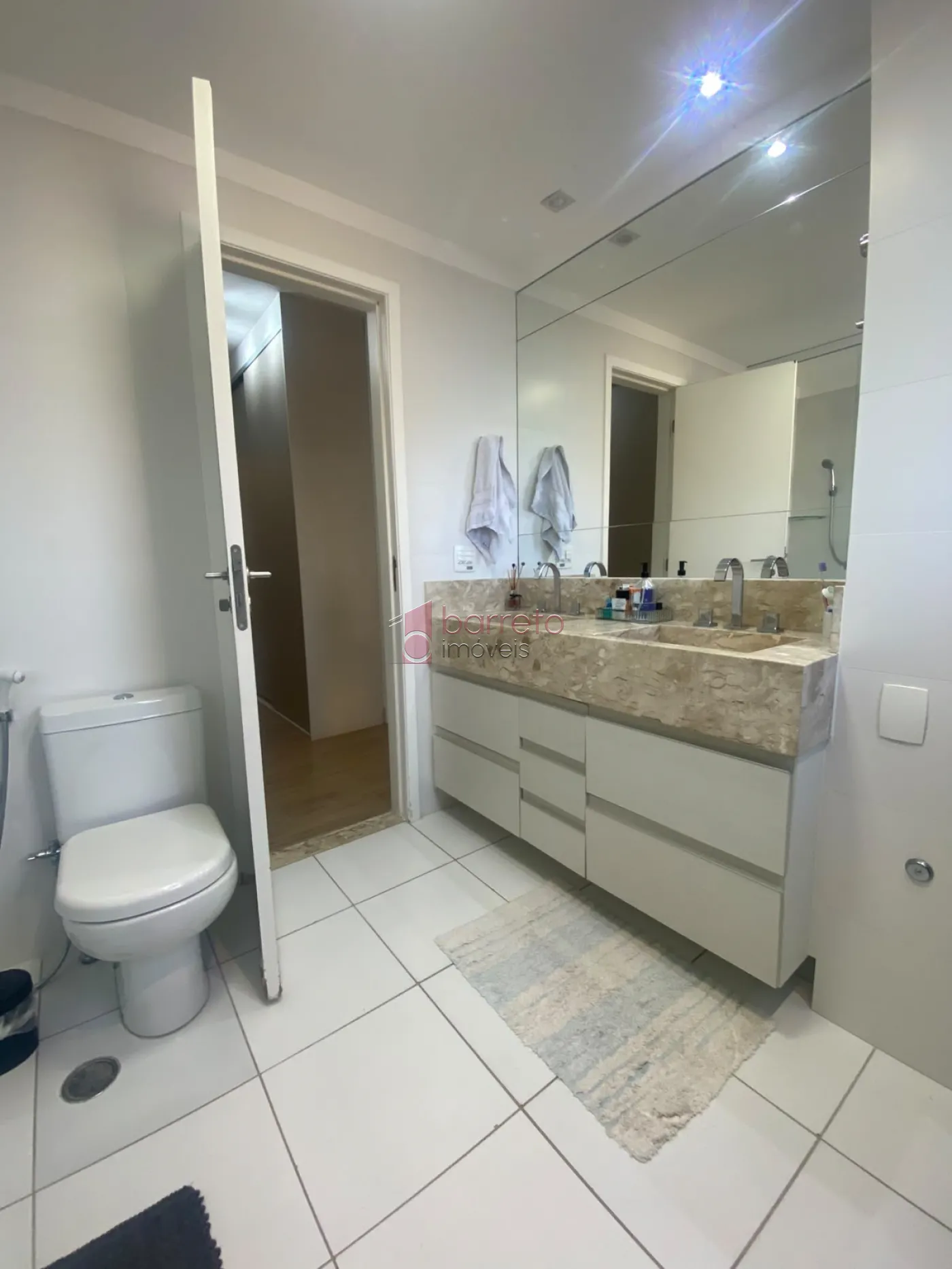 APARTAMENTO À VENDA NO CONDOMÍNIO ALTA VISTA EM JUNDIAÍ/SP