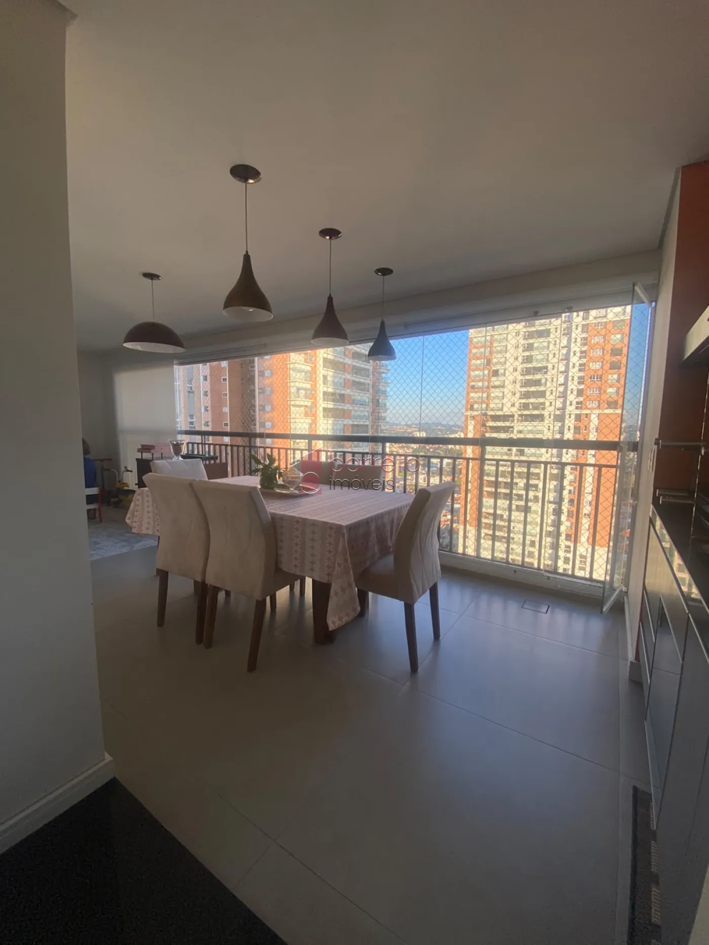 APARTAMENTO À VENDA NO CONDOMÍNIO ALTA VISTA EM JUNDIAÍ/SP