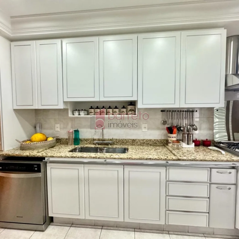 APARTAMENTO COBERTURA COM 03 QUARTOS À VENDA – CENTRO – JUNDIAÍ/SP