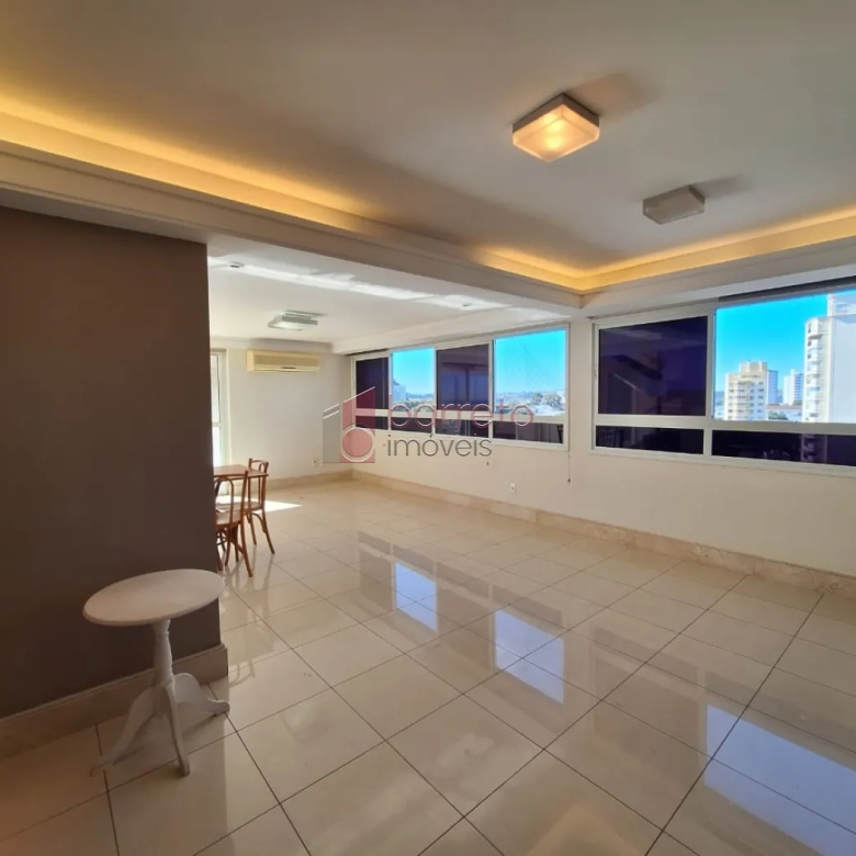 COBERTURA ESTILO DUPLEX PARA VENDA E LOCAÇÃO NO CONDOMÍNIO MAISON CLASSIC – JUNDIAÍ/SP