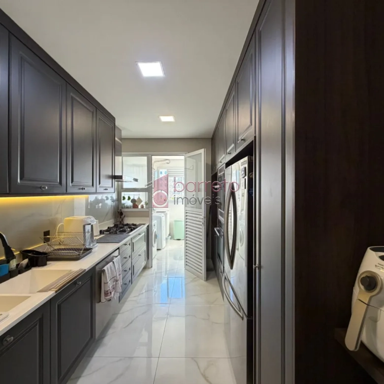 COBERTURA DUPLEX COM 04 SUÍTES À VENDA NO CONDOMÍNIO LE PARC RESIDENCE – JUNDIAÍ/SP