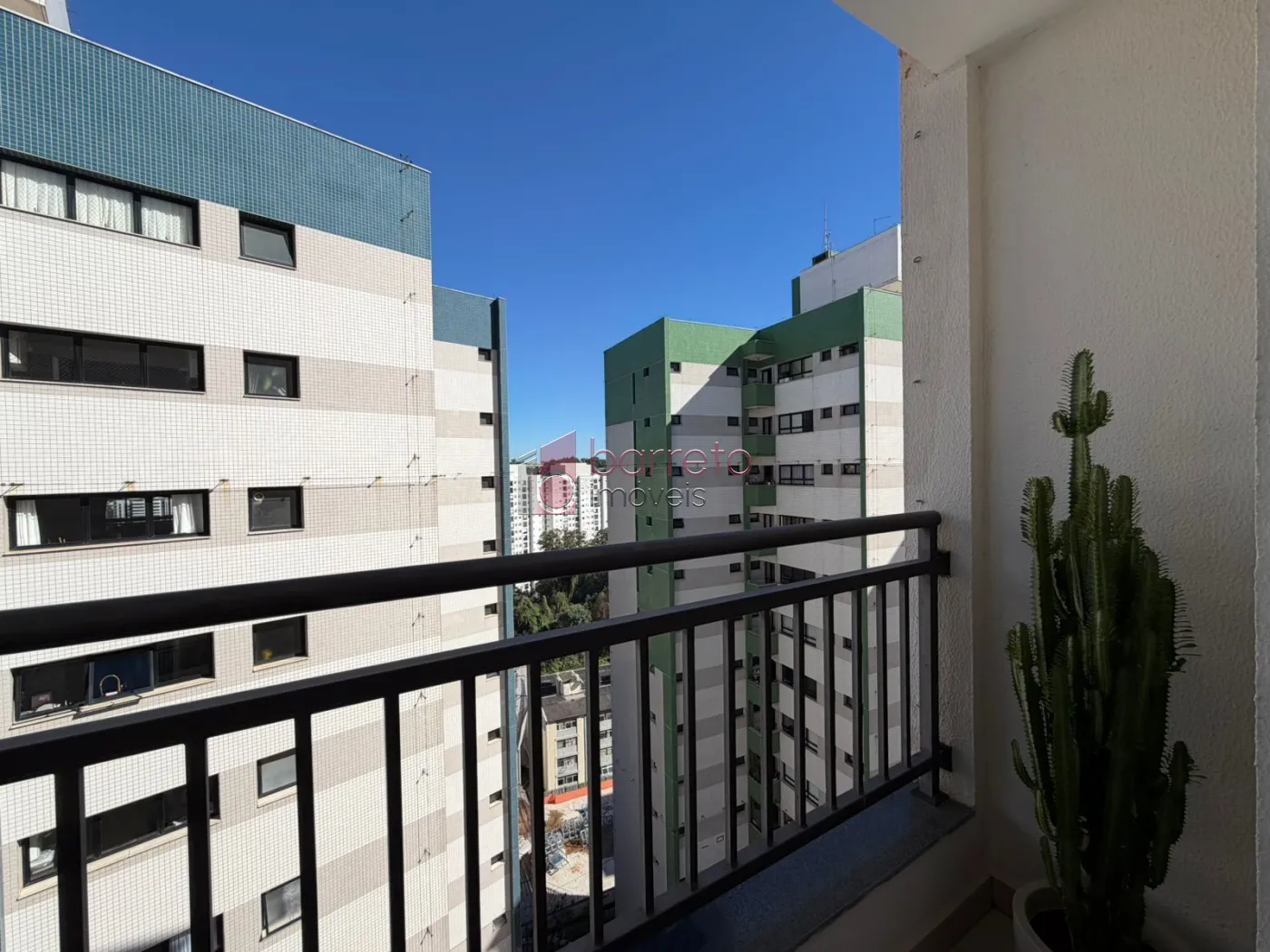 COBERTURA DUPLEX COM 04 SUÍTES À VENDA NO CONDOMÍNIO LE PARC RESIDENCE – JUNDIAÍ/SP
