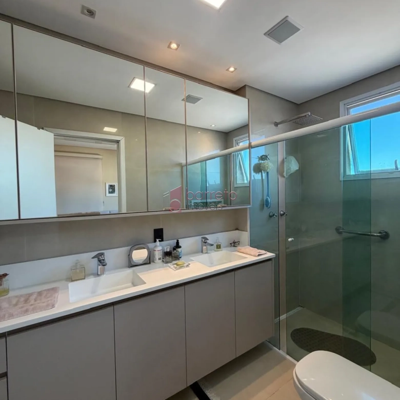 COBERTURA DUPLEX COM 04 SUÍTES À VENDA NO CONDOMÍNIO LE PARC RESIDENCE – JUNDIAÍ/SP