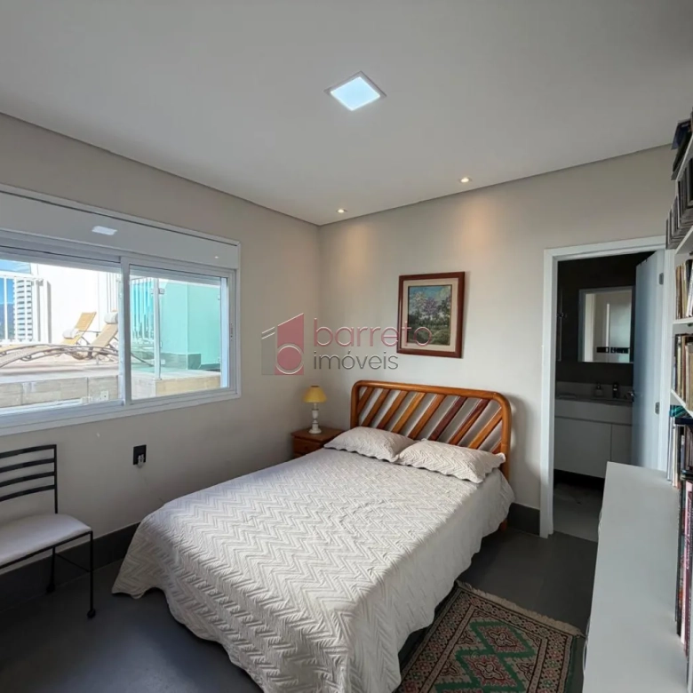 COBERTURA DUPLEX COM 04 SUÍTES À VENDA NO CONDOMÍNIO LE PARC RESIDENCE – JUNDIAÍ/SP