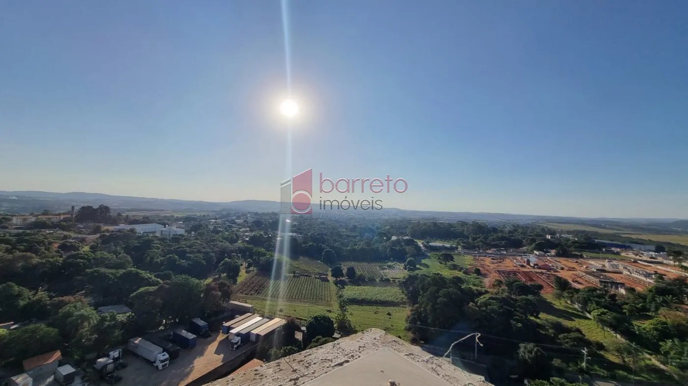 FINA COBERTURA COM VISTA PANORÂMICA À VENDA NO CONDOMÍNIO BOSQUE DOS JURITIS – BAIRRO MEDEIROS – JUNDIAÍ/SP