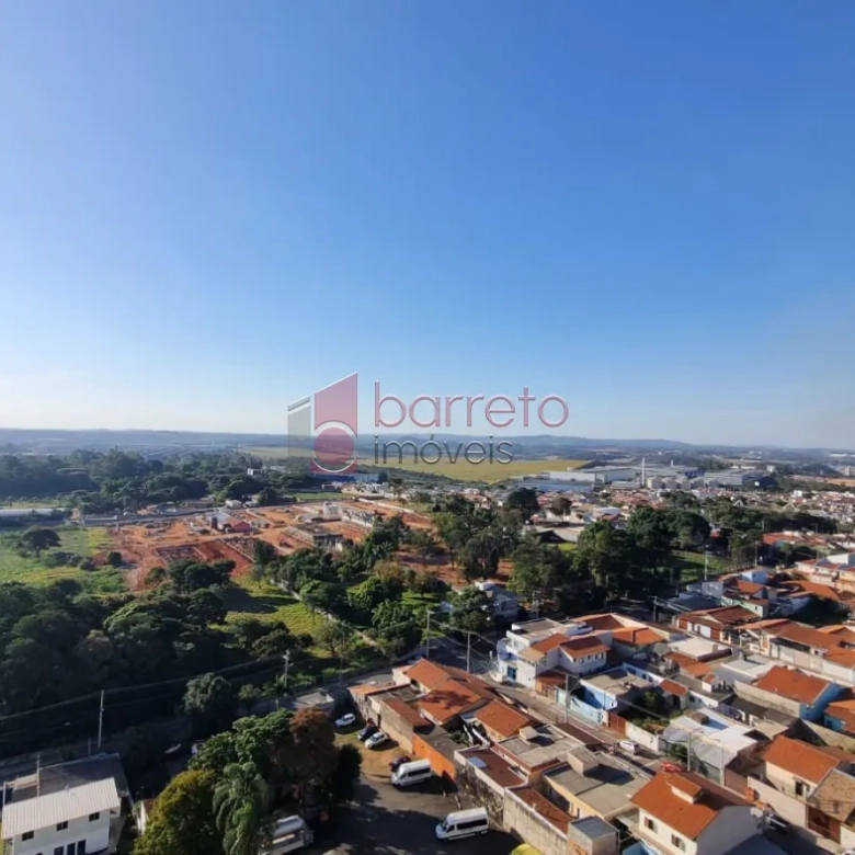 FINA COBERTURA COM VISTA PANORÂMICA À VENDA NO CONDOMÍNIO BOSQUE DOS JURITIS – BAIRRO MEDEIROS – JUNDIAÍ/SP