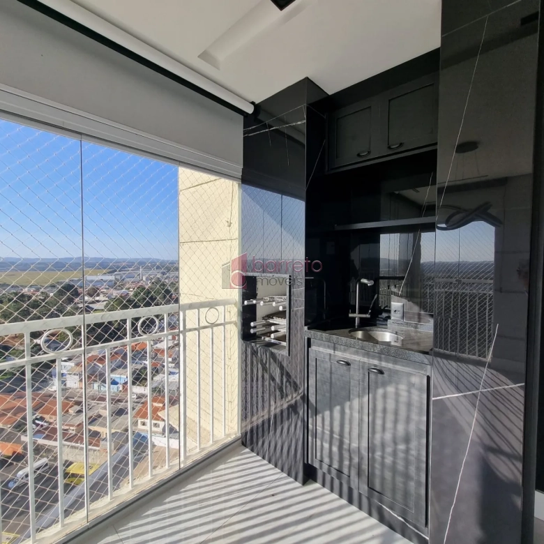 FINA COBERTURA COM VISTA PANORÂMICA À VENDA NO CONDOMÍNIO BOSQUE DOS JURITIS – BAIRRO MEDEIROS – JUNDIAÍ/SP