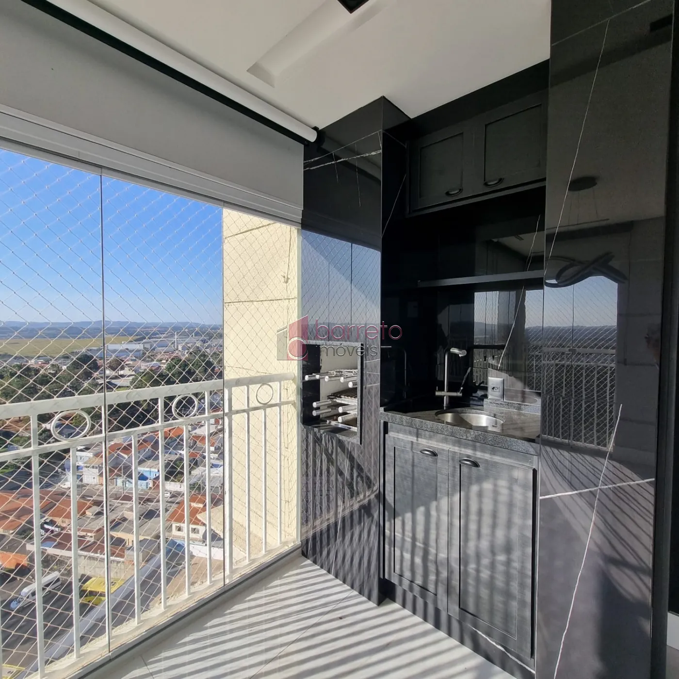 FINA COBERTURA COM VISTA PANORÂMICA À VENDA NO CONDOMÍNIO BOSQUE DOS JURITIS – BAIRRO MEDEIROS – JUNDIAÍ/SP
