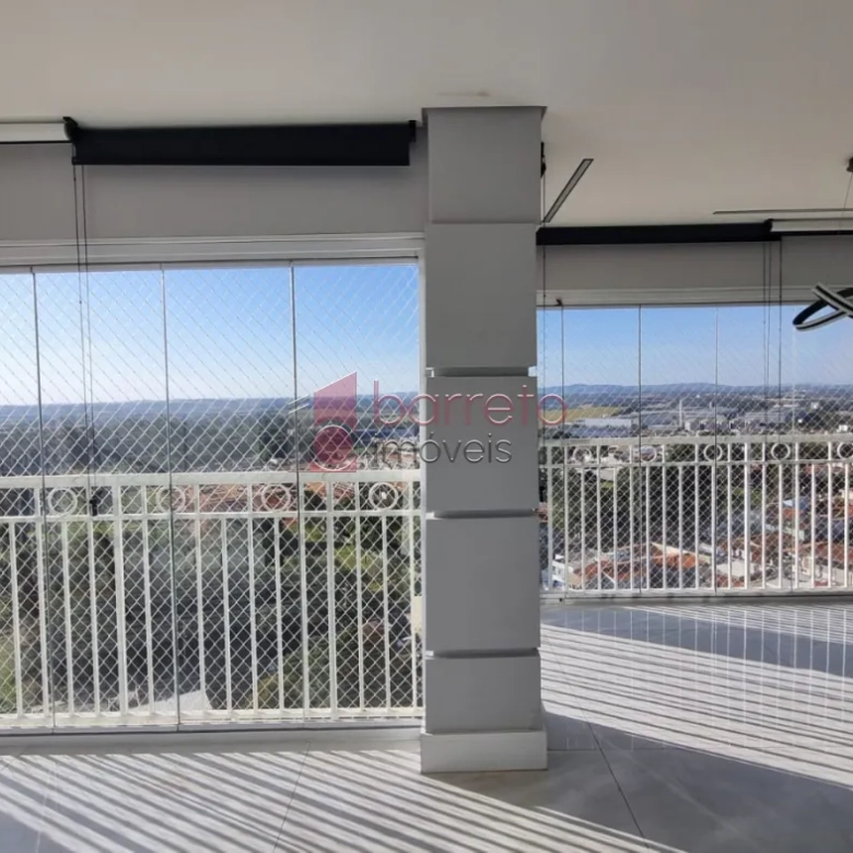 FINA COBERTURA COM VISTA PANORÂMICA À VENDA NO CONDOMÍNIO BOSQUE DOS JURITIS – BAIRRO MEDEIROS – JUNDIAÍ/SP