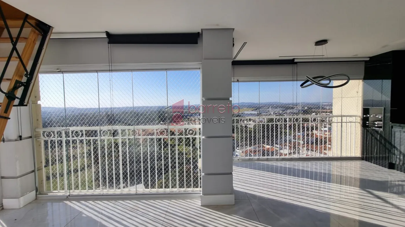 FINA COBERTURA COM VISTA PANORÂMICA À VENDA NO CONDOMÍNIO BOSQUE DOS JURITIS – BAIRRO MEDEIROS – JUNDIAÍ/SP