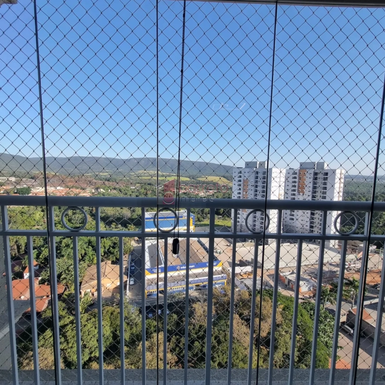 FINA COBERTURA COM VISTA PANORÂMICA À VENDA NO CONDOMÍNIO BOSQUE DOS JURITIS – BAIRRO MEDEIROS – JUNDIAÍ/SP