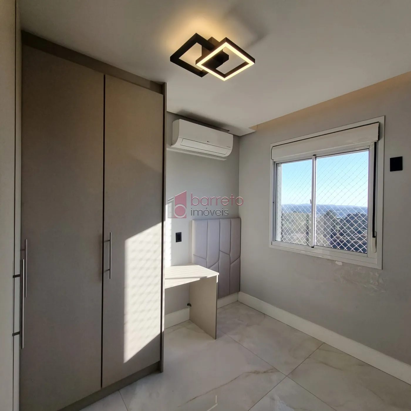 FINA COBERTURA COM VISTA PANORÂMICA À VENDA NO CONDOMÍNIO BOSQUE DOS JURITIS – BAIRRO MEDEIROS – JUNDIAÍ/SP