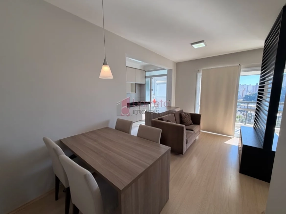 FLAT SEMI MOBILIADO PARA LOCAÇÃO NO CONDOMÍNIO IN DESING NA VILA ARENS – JUNDIAÍ/SP
