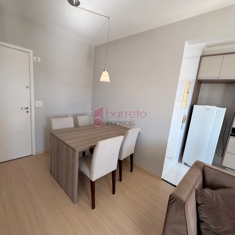 FLAT SEMI MOBILIADO PARA LOCAÇÃO NO CONDOMÍNIO IN DESING NA VILA ARENS – JUNDIAÍ/SP