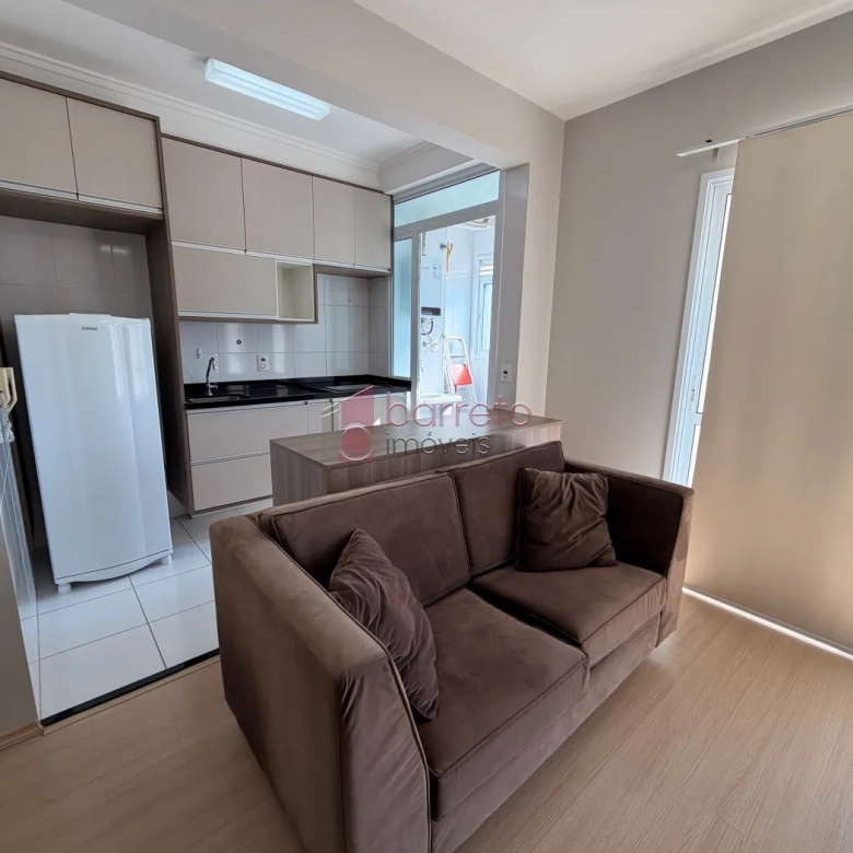 FLAT SEMI MOBILIADO PARA LOCAÇÃO NO CONDOMÍNIO IN DESING NA VILA ARENS – JUNDIAÍ/SP