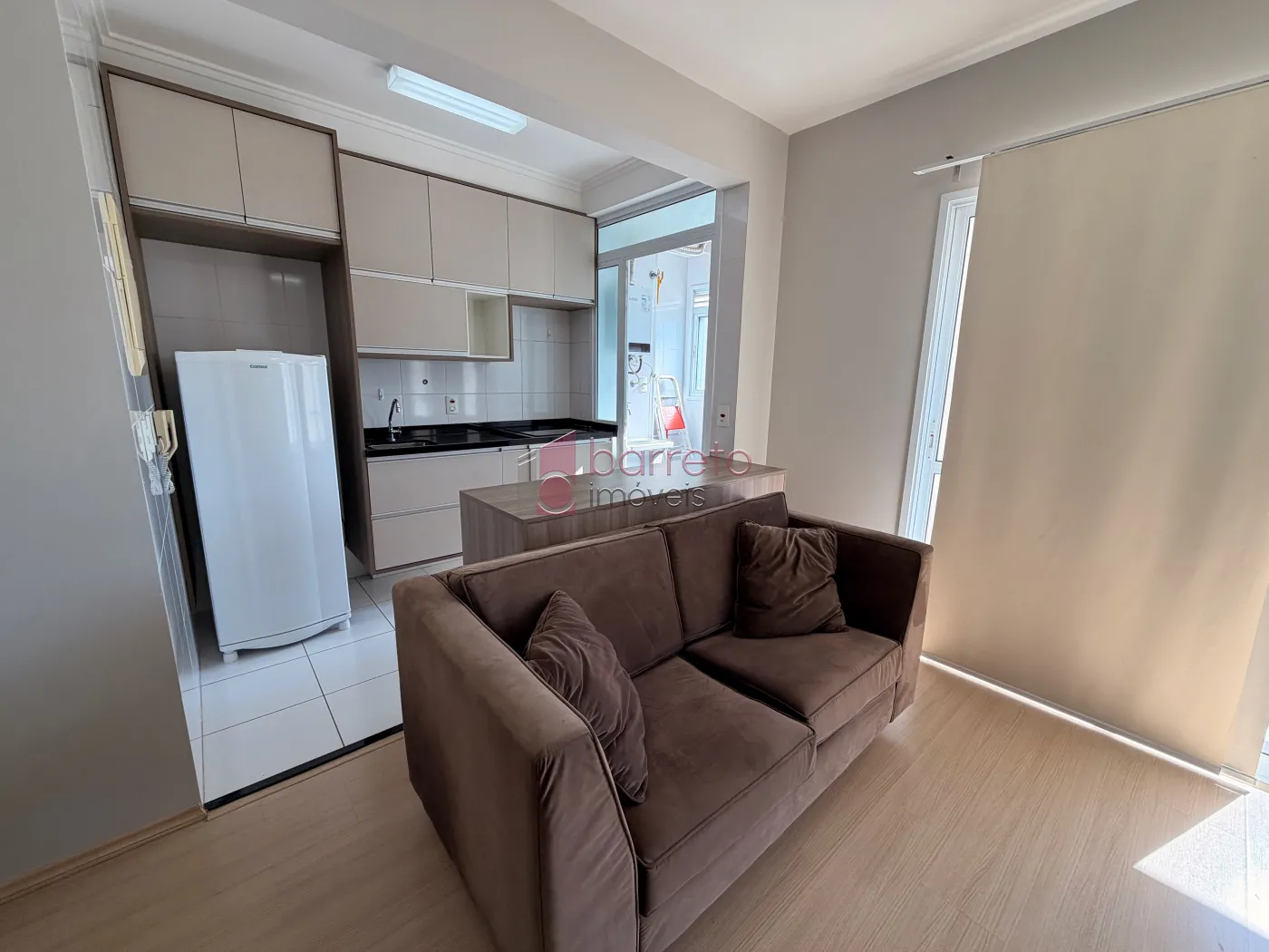 FLAT SEMI MOBILIADO PARA LOCAÇÃO NO CONDOMÍNIO IN DESING NA VILA ARENS – JUNDIAÍ/SP