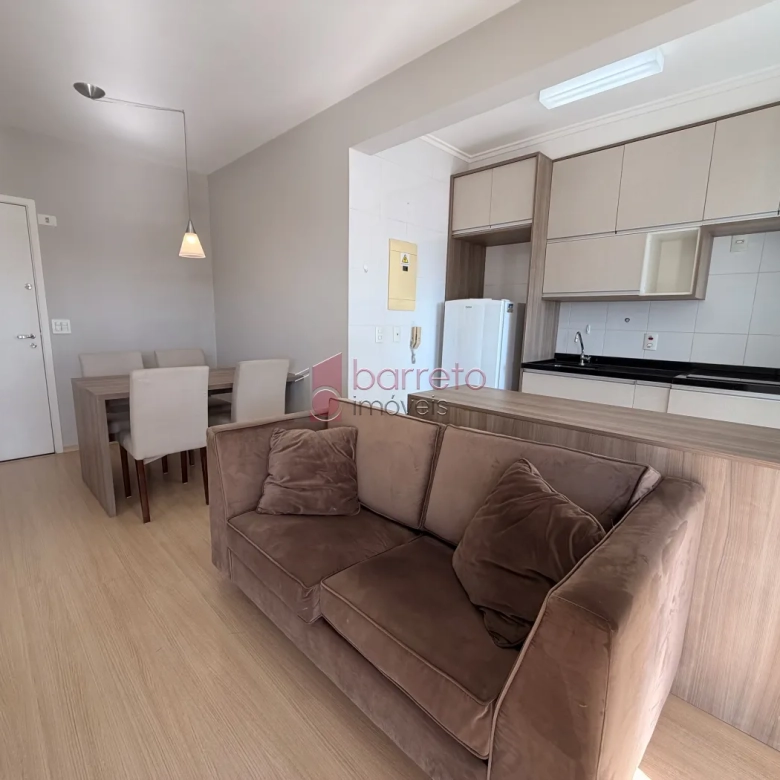 FLAT SEMI MOBILIADO PARA LOCAÇÃO NO CONDOMÍNIO IN DESING NA VILA ARENS – JUNDIAÍ/SP