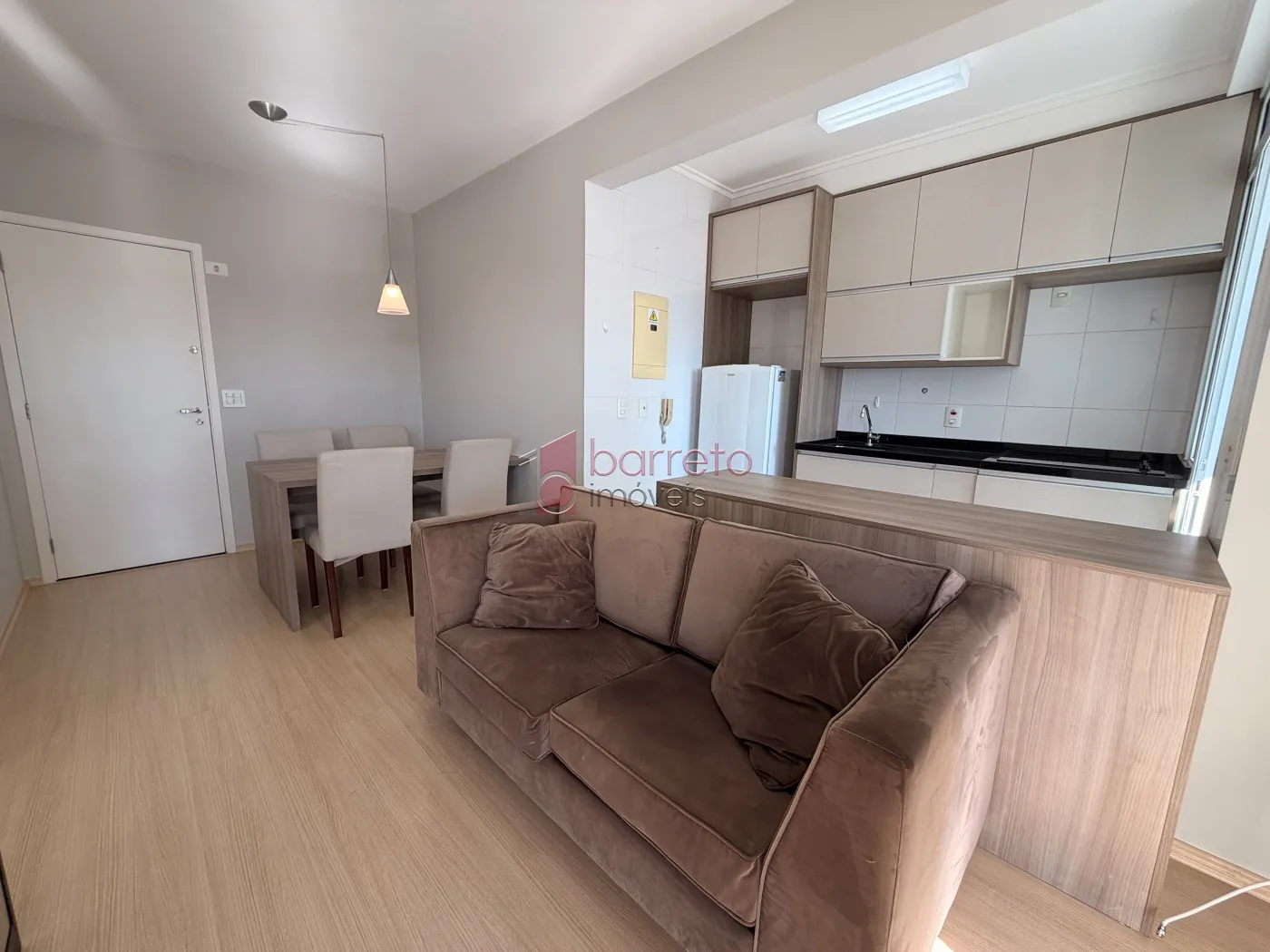 FLAT SEMI MOBILIADO PARA LOCAÇÃO NO CONDOMÍNIO IN DESING NA VILA ARENS – JUNDIAÍ/SP