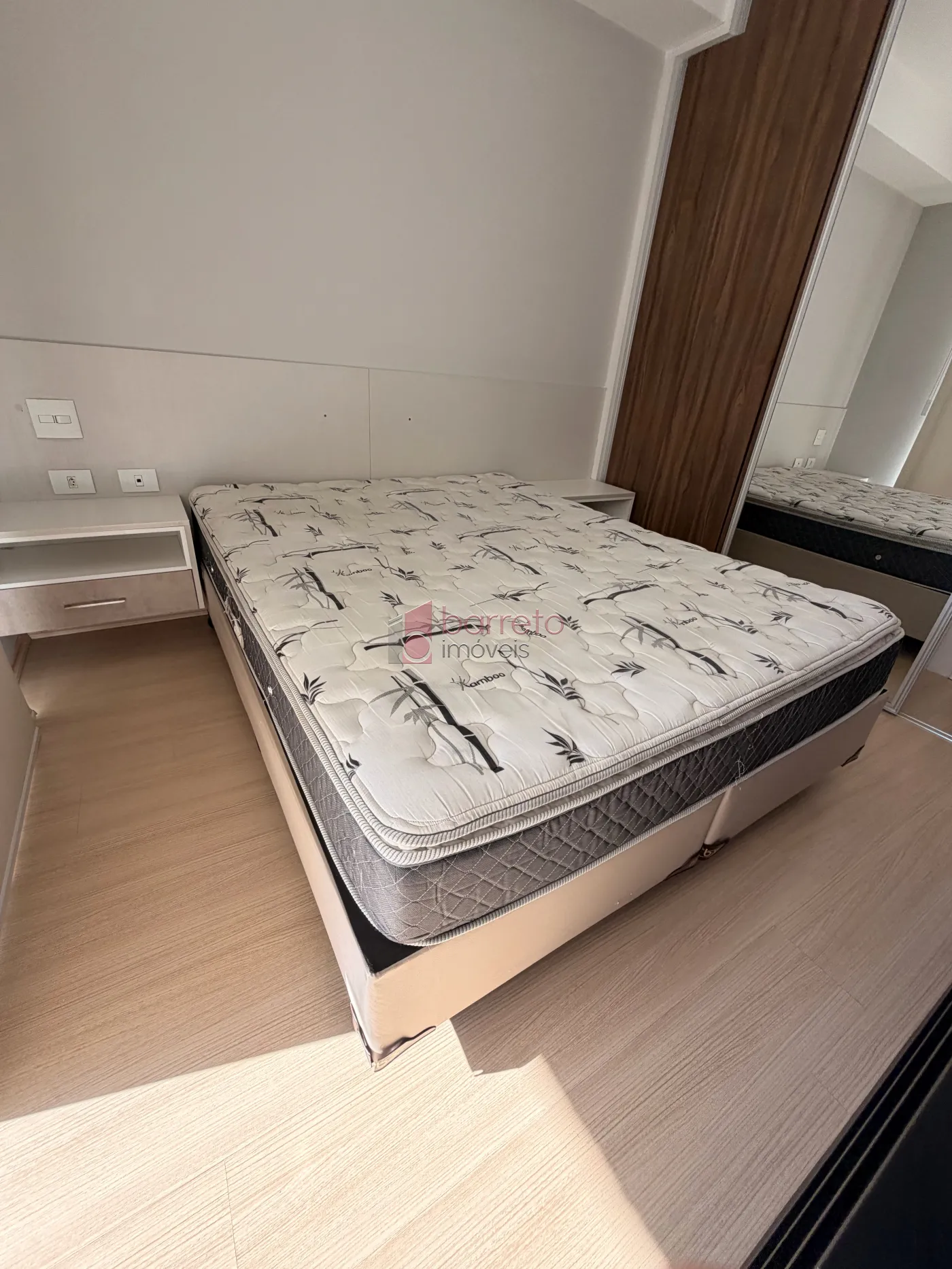 FLAT SEMI MOBILIADO PARA LOCAÇÃO NO CONDOMÍNIO IN DESING NA VILA ARENS – JUNDIAÍ/SP