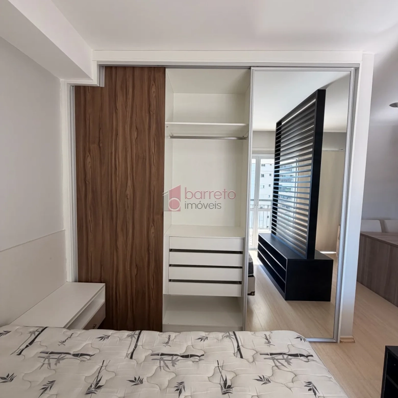 FLAT SEMI MOBILIADO PARA LOCAÇÃO NO CONDOMÍNIO IN DESING NA VILA ARENS – JUNDIAÍ/SP