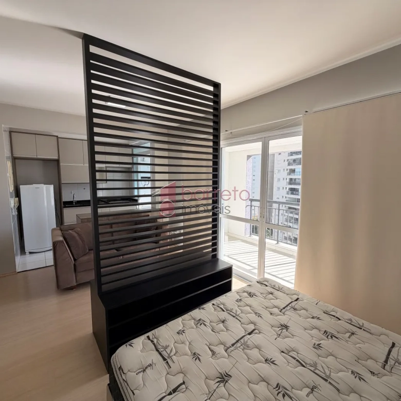 FLAT SEMI MOBILIADO PARA LOCAÇÃO NO CONDOMÍNIO IN DESING NA VILA ARENS – JUNDIAÍ/SP