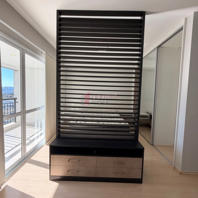 FLAT SEMI MOBILIADO PARA LOCAÇÃO NO CONDOMÍNIO IN DESING NA VILA ARENS – JUNDIAÍ/SP