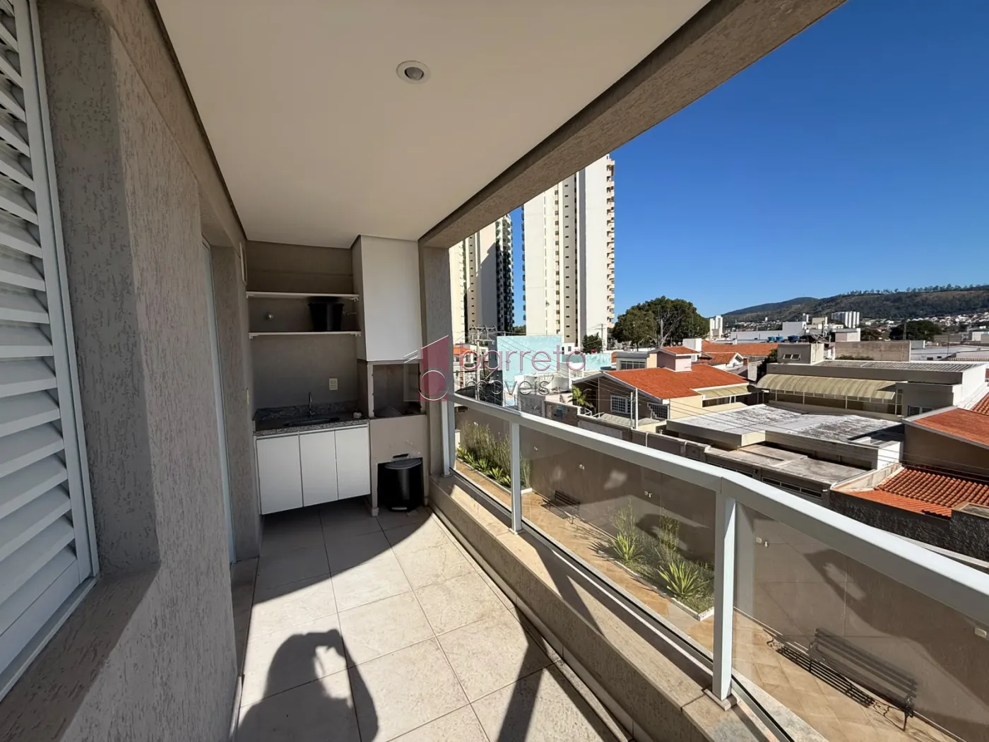 FLAT SEMI MOBILIADO PARA LOCAÇÃO NO CONDOMÍNIO LIVE HOME CLUB – JUNDIAÍ/SP
