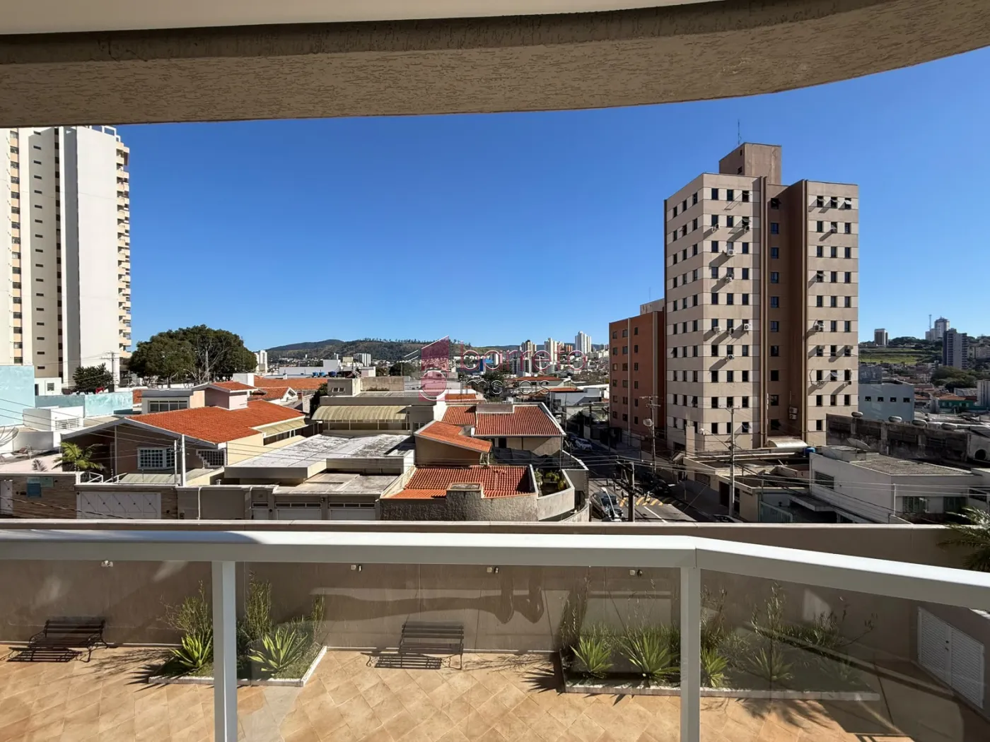 FLAT SEMI MOBILIADO PARA LOCAÇÃO NO CONDOMÍNIO LIVE HOME CLUB – JUNDIAÍ/SP