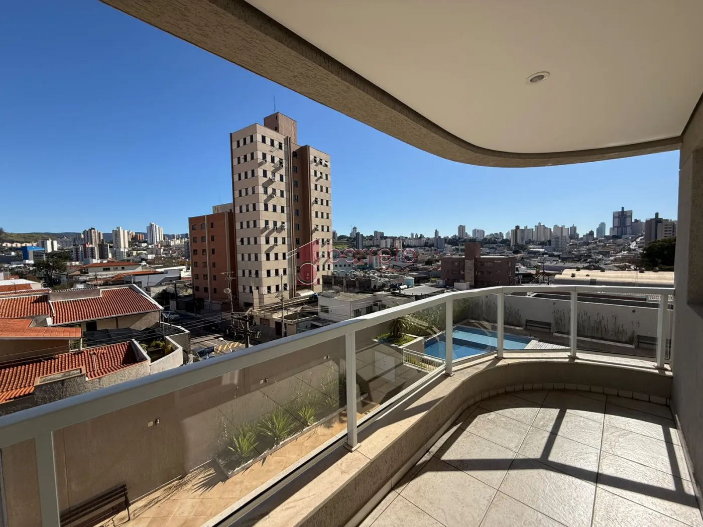 FLAT SEMI MOBILIADO PARA LOCAÇÃO NO CONDOMÍNIO LIVE HOME CLUB – JUNDIAÍ/SP