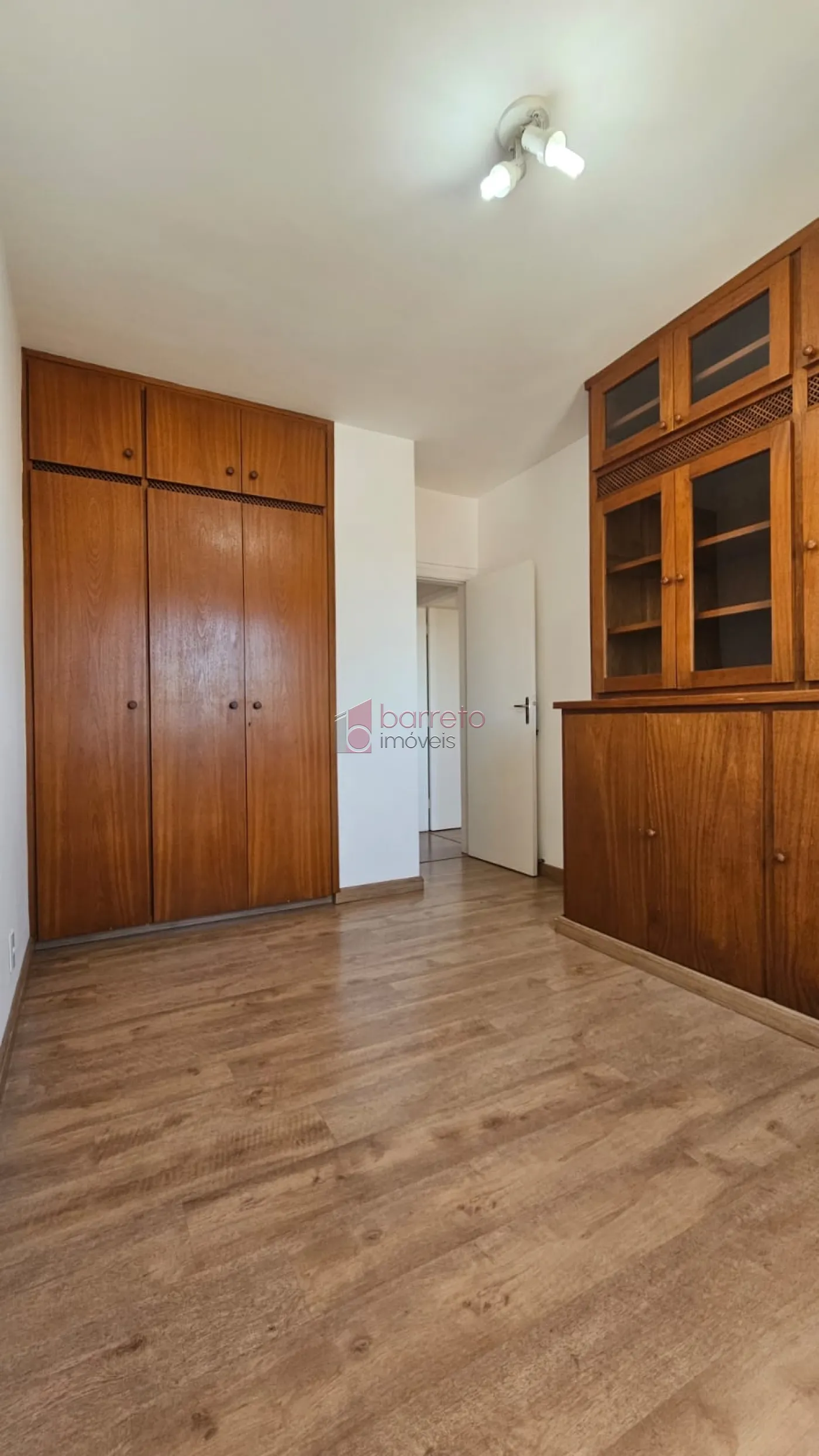 APARTAMENTO PARA LOCAÇÃO E VENDA NO EDIFÍCIO BARONESA – JUNDIAÍ/SP