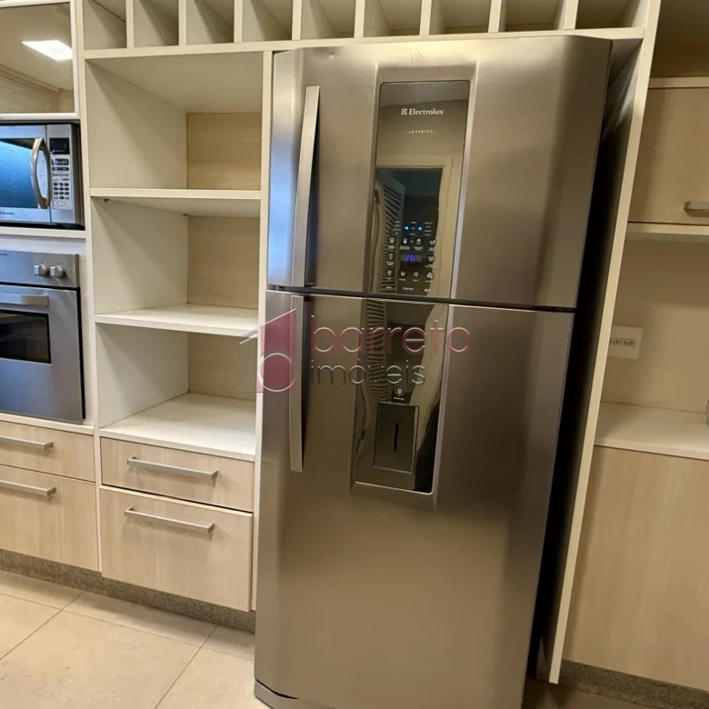 APARTAMENTO MOBILIADO PARA LOCAÇÃO MOBILIADO NO EDIFÍCIO BBC NA REGIÃO CENTRAL – JUNDIAÍ/SP