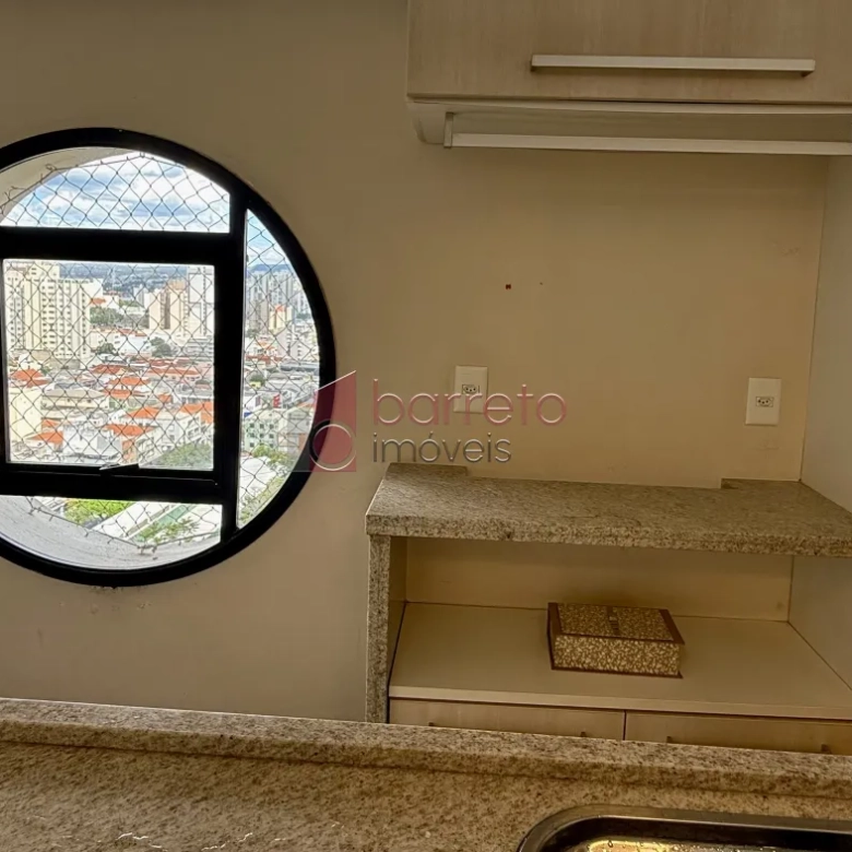 APARTAMENTO MOBILIADO PARA LOCAÇÃO MOBILIADO NO EDIFÍCIO BBC NA REGIÃO CENTRAL – JUNDIAÍ/SP