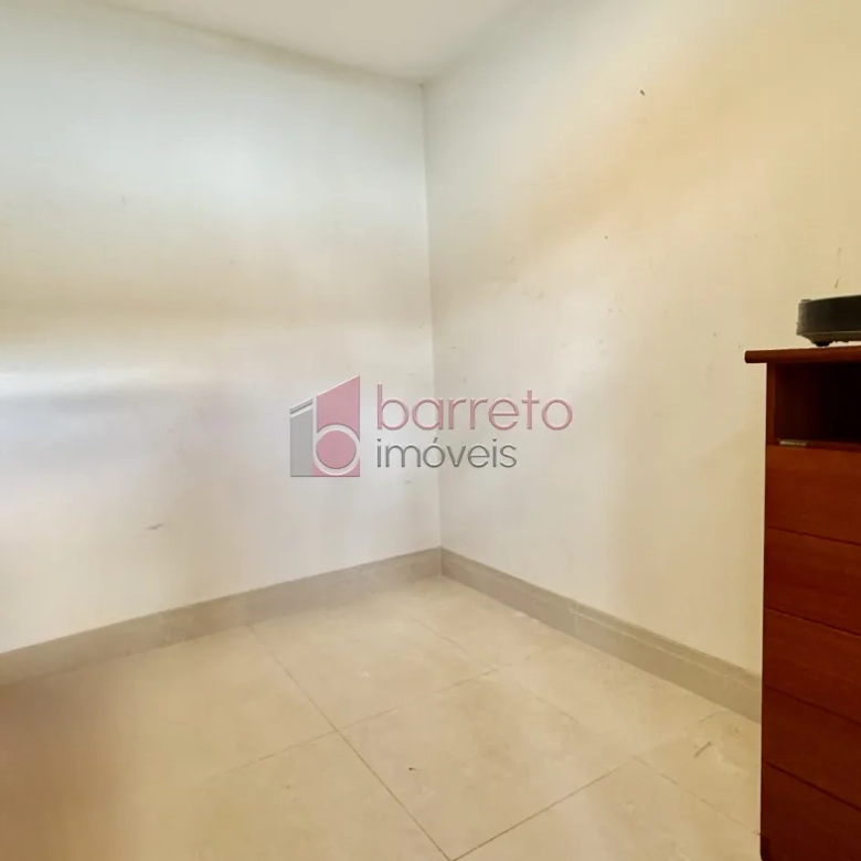 APARTAMENTO MOBILIADO PARA LOCAÇÃO MOBILIADO NO EDIFÍCIO BBC NA REGIÃO CENTRAL – JUNDIAÍ/SP