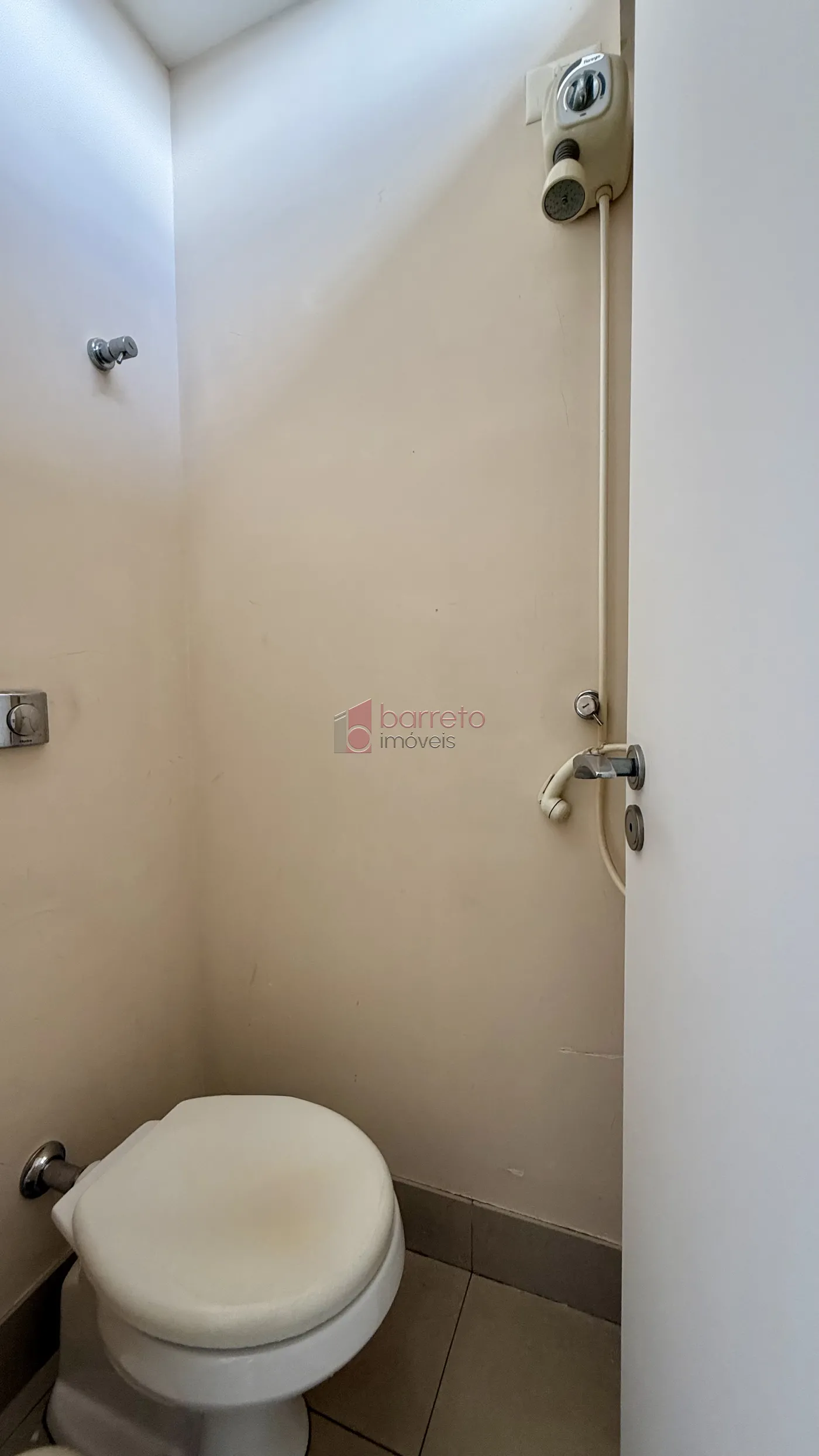 APARTAMENTO MOBILIADO PARA LOCAÇÃO MOBILIADO NO EDIFÍCIO BBC NA REGIÃO CENTRAL – JUNDIAÍ/SP