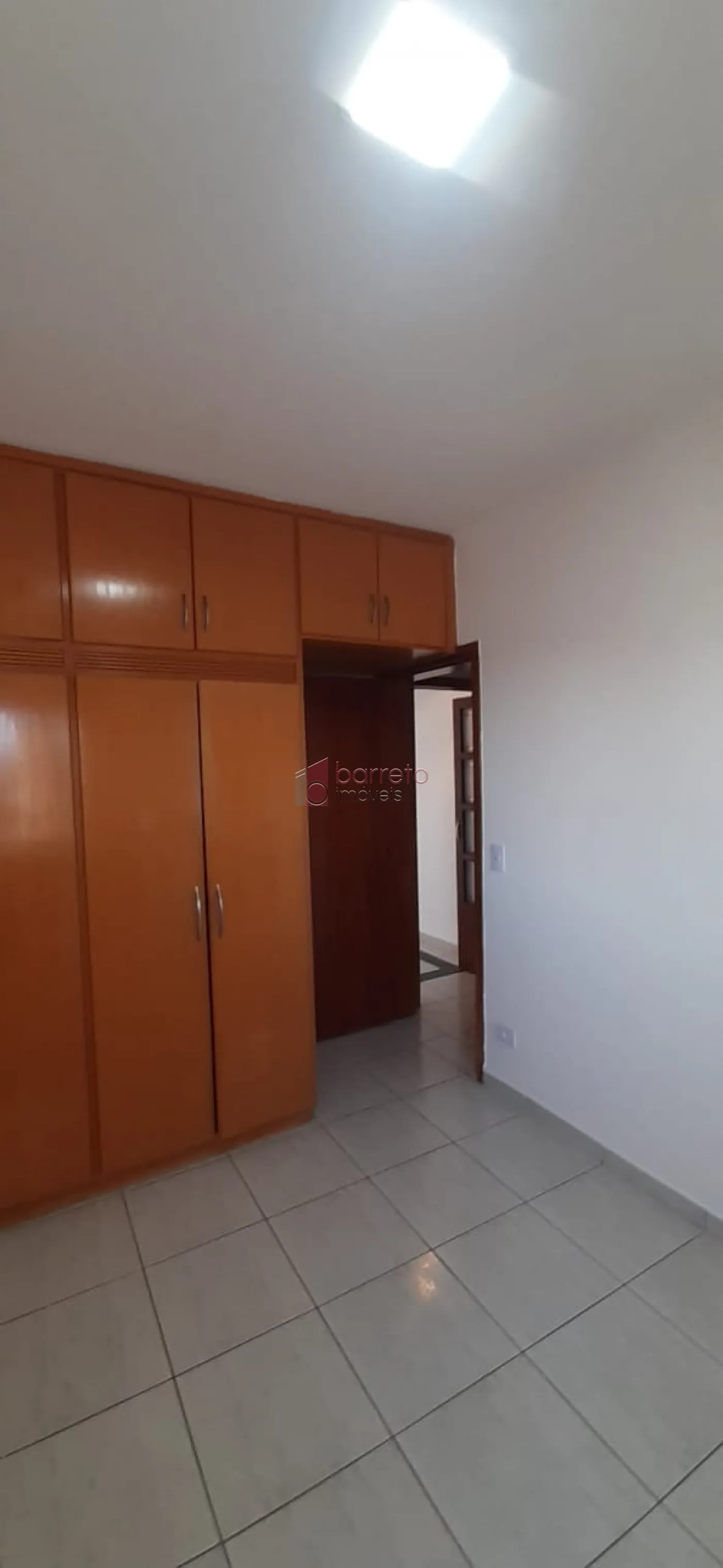 APARTAMENTO À VENDA NO CONDOMÍNIO CONCORDE EM JUNDIAÍ/SP