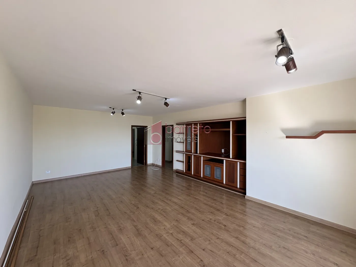 APARTAMENTO PARA VENDA E LOCAÇÃO NO EDIFÍCIO ACAPULCO – JUNDIAÍ/SP