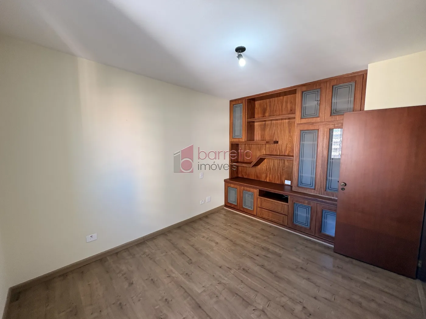 APARTAMENTO PARA VENDA E LOCAÇÃO NO EDIFÍCIO ACAPULCO – JUNDIAÍ/SP