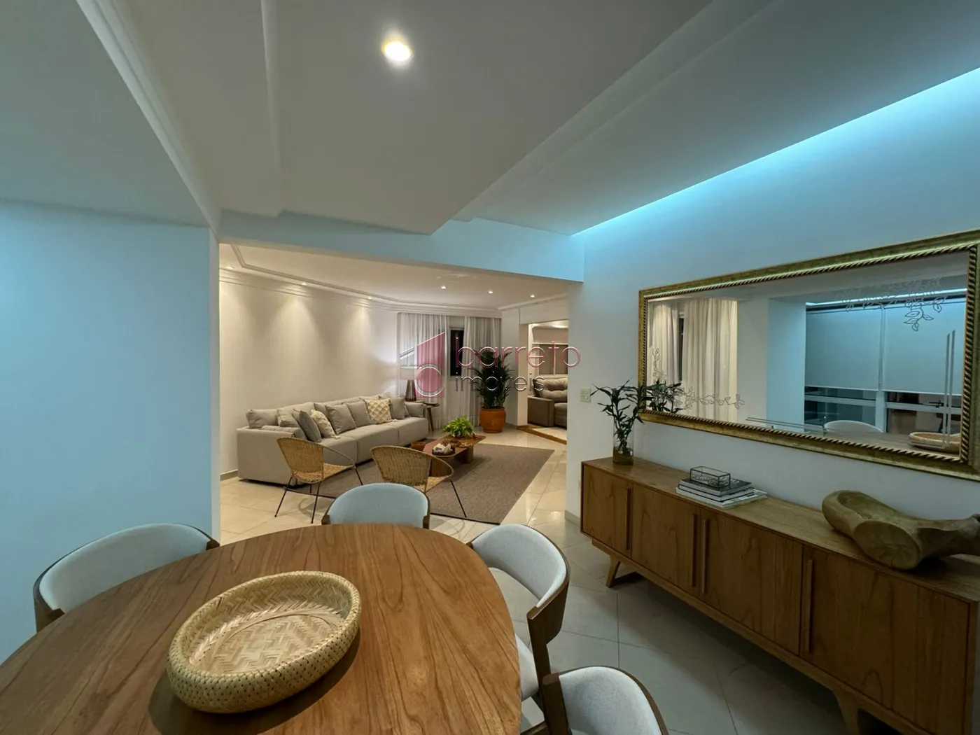 APARTAMENTO MOBILIADO PARA VENDA E LOCAÇÃO NO CONDOMÍNIO MAISON CLASSIC – JUNDIAÍ/SP