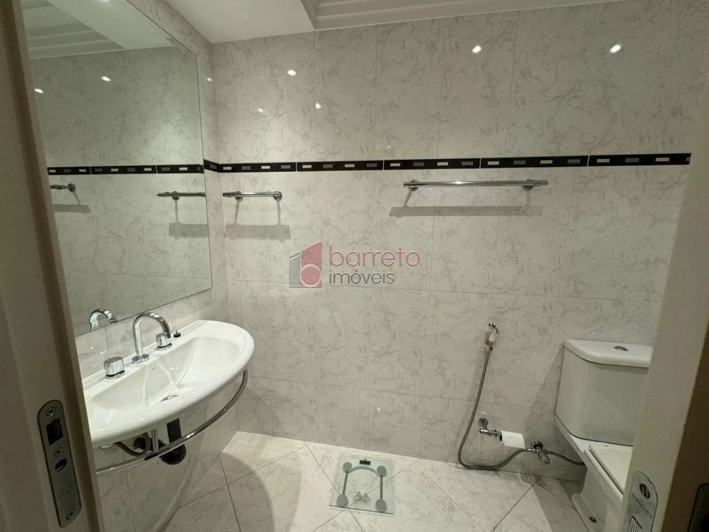 APARTAMENTO MOBILIADO PARA VENDA E LOCAÇÃO NO CONDOMÍNIO MAISON CLASSIC – JUNDIAÍ/SP
