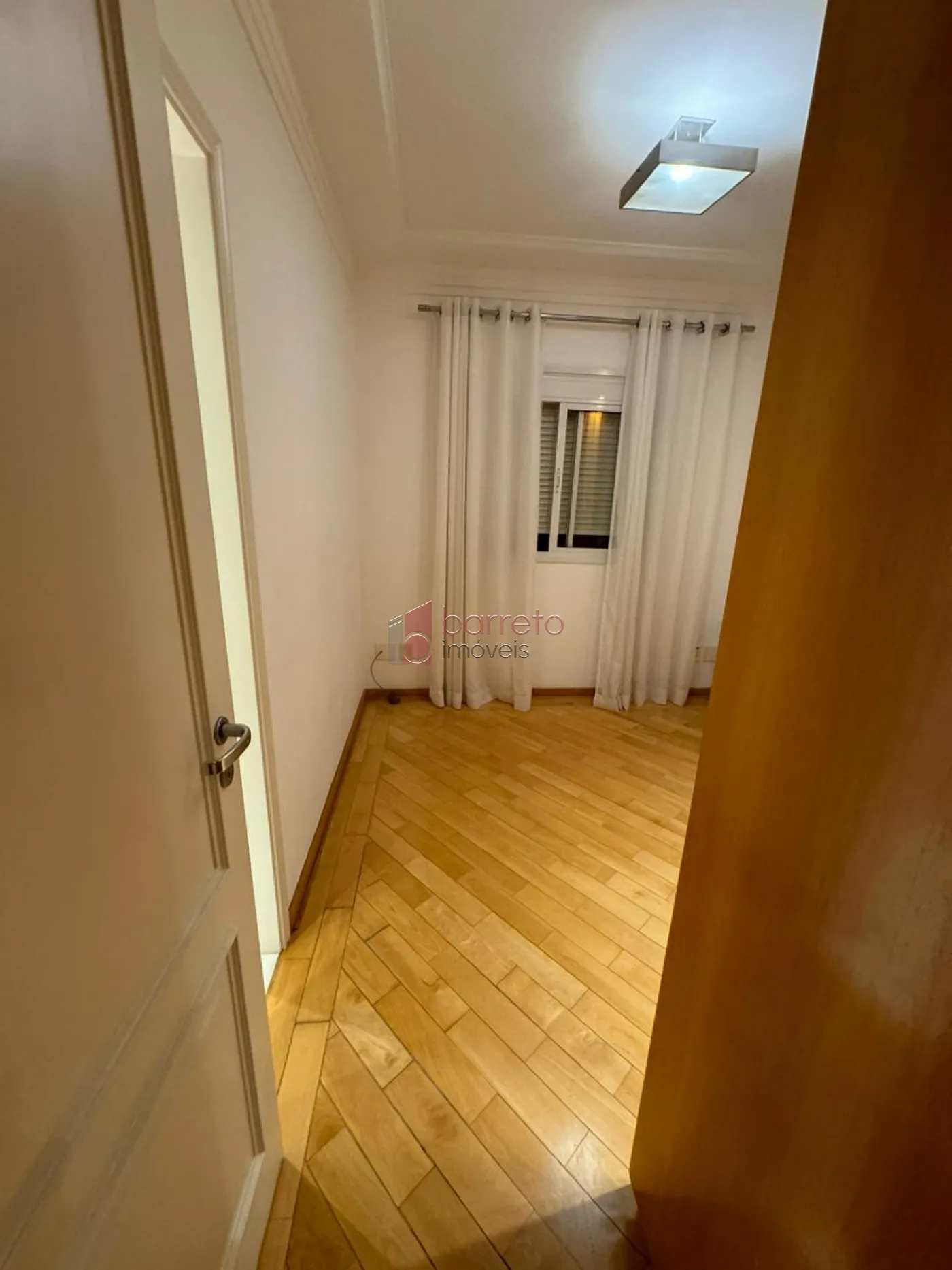 APARTAMENTO MOBILIADO PARA VENDA E LOCAÇÃO NO CONDOMÍNIO MAISON CLASSIC – JUNDIAÍ/SP