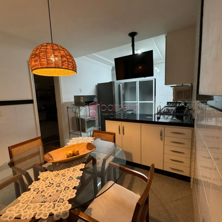 APARTAMENTO MOBILIADO PARA VENDA E LOCAÇÃO NO CONDOMÍNIO MAISON CLASSIC – JUNDIAÍ/SP