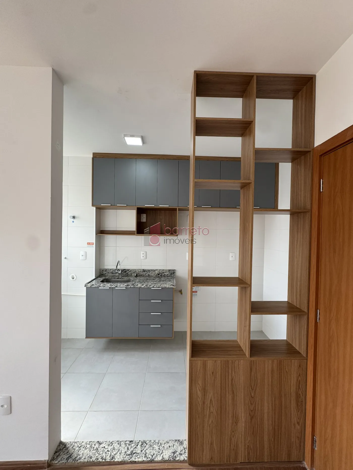 APARTAMENTO COM 02 QUARTOS À VENDA NO CONDOMÍNIO JARDIM DI FLORENÇA – MEDEIROS – JUNDIAÍ/SP