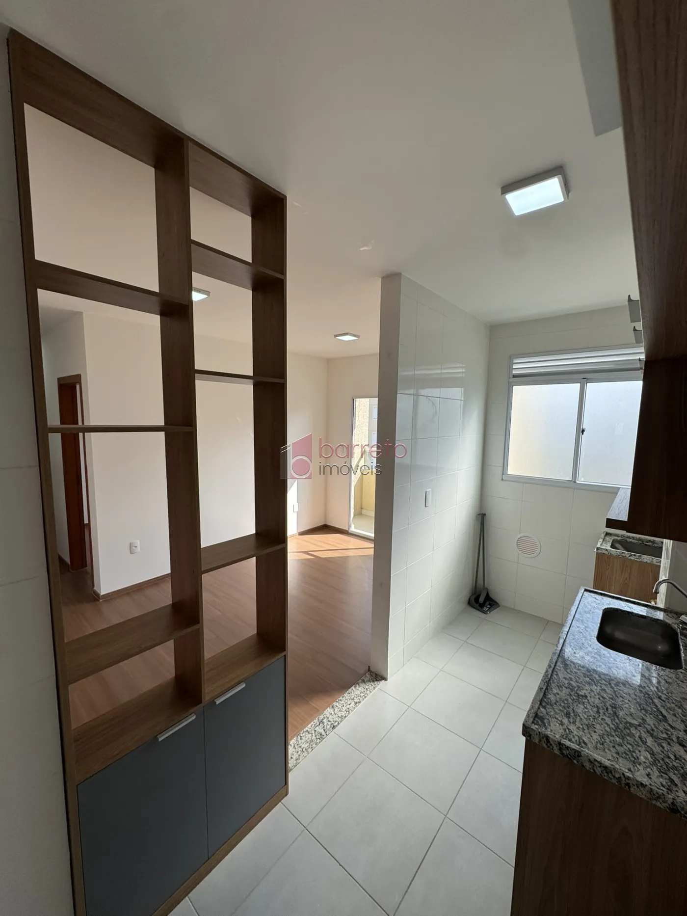 APARTAMENTO COM 02 QUARTOS À VENDA NO CONDOMÍNIO JARDIM DI FLORENÇA – MEDEIROS – JUNDIAÍ/SP