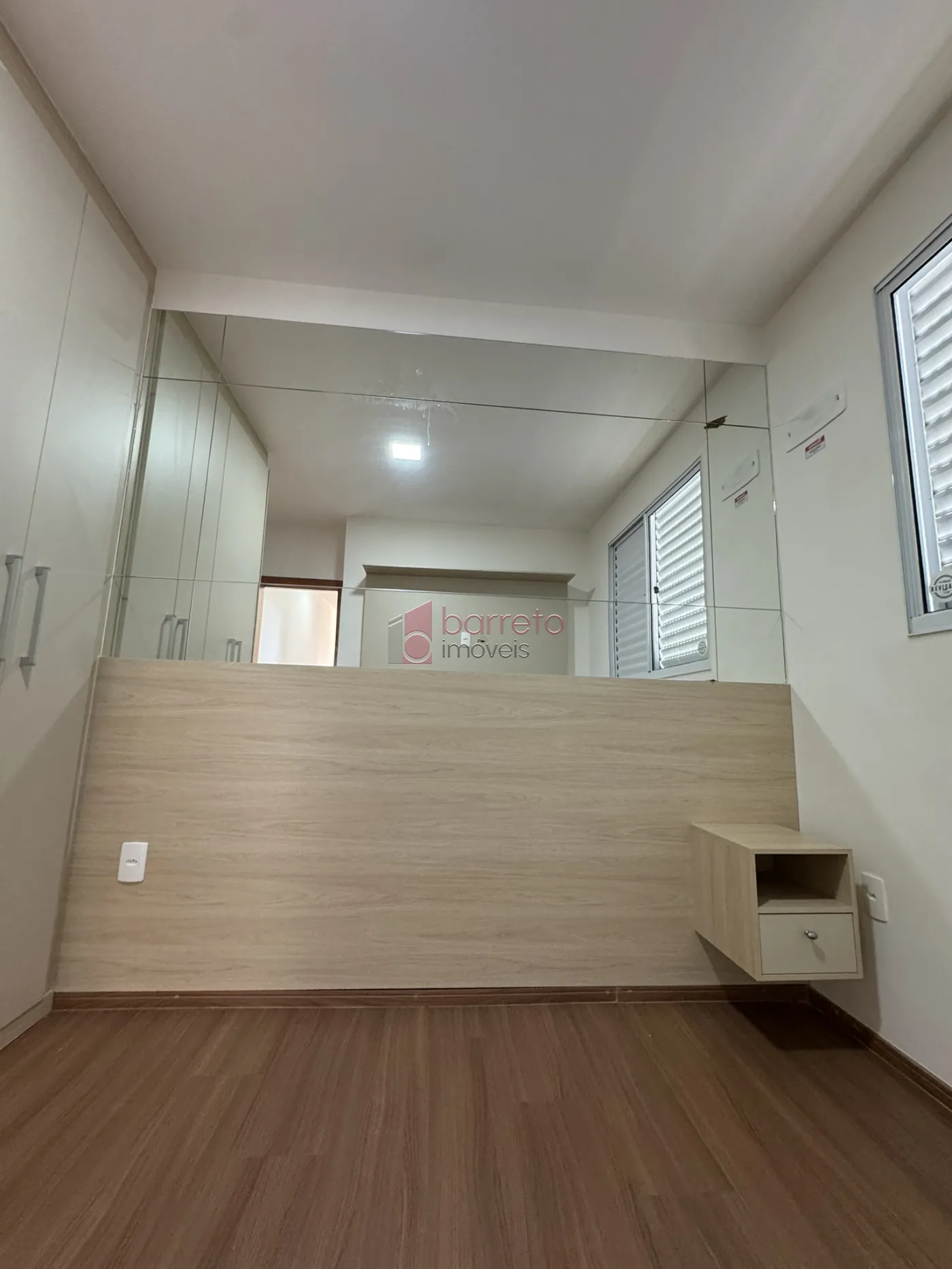 APARTAMENTO COM 02 QUARTOS À VENDA NO CONDOMÍNIO JARDIM DI FLORENÇA – MEDEIROS – JUNDIAÍ/SP